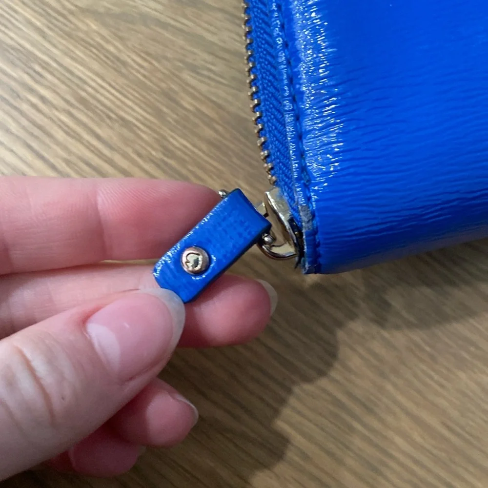 Kate Spade Women’s Royal Blue Gold Leather Textured Shinny Zipper Long Wallet